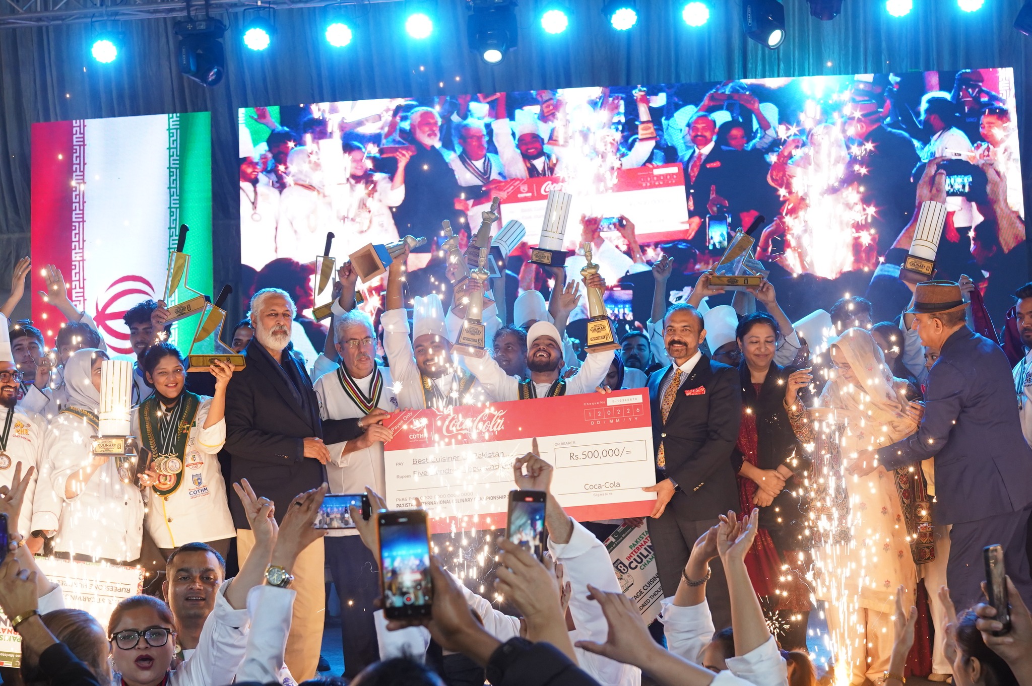 Coca-Cola Awards PKR 500,000 to Best Cuisiner of Pakistan Waqar Barkat at PICC 2026